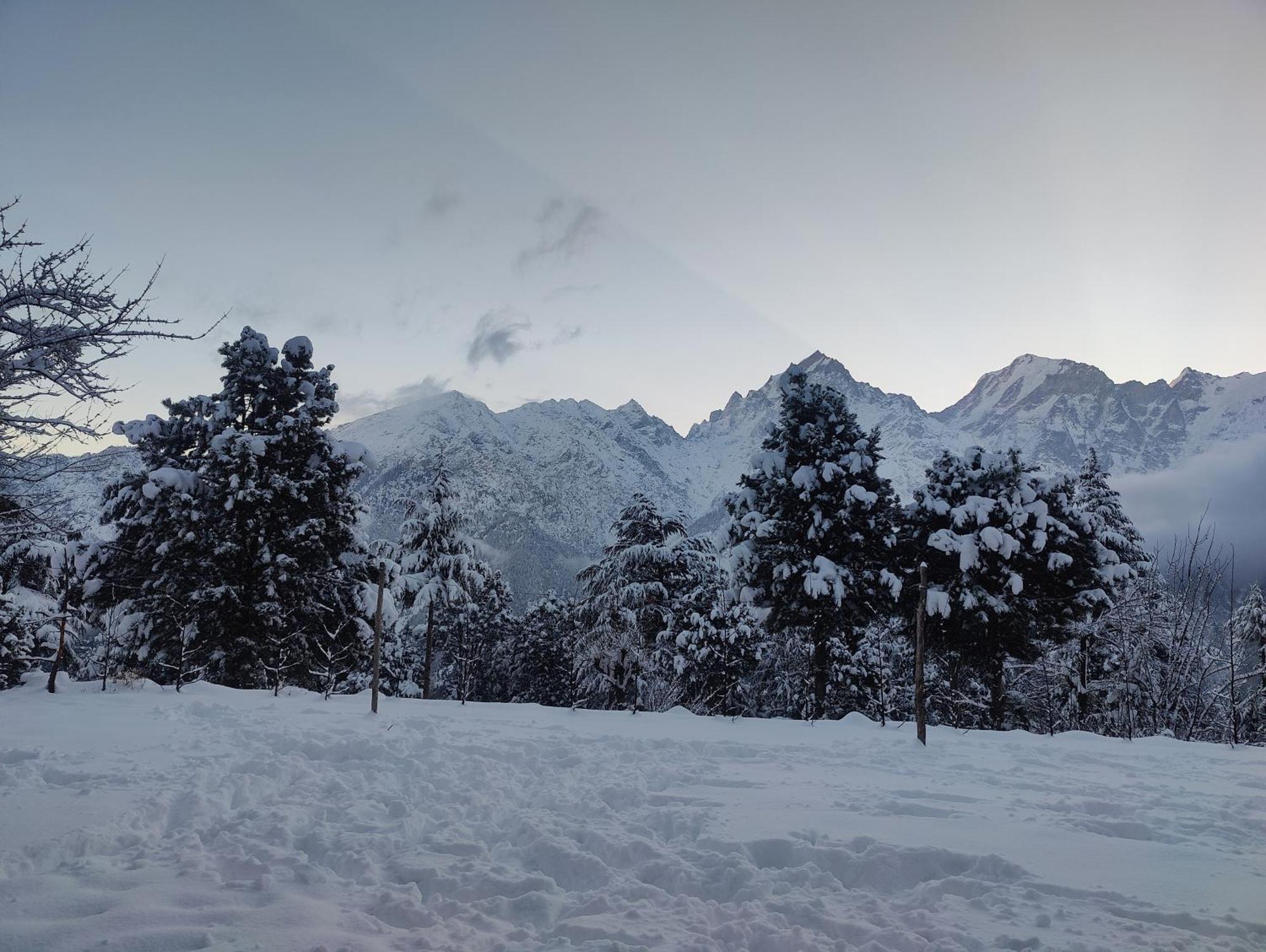 Silk Route Home Stay Kalpa Exteriér fotografie